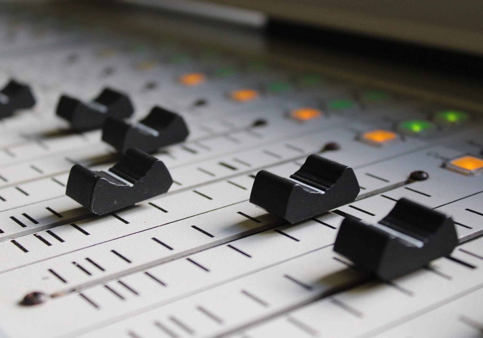 pexels-carlos-eton-14757433