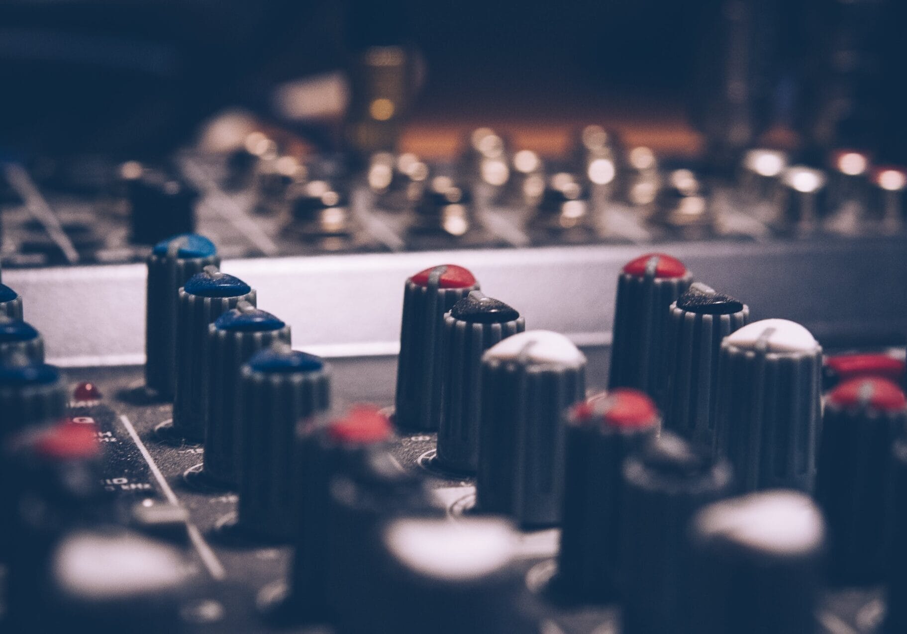 pexels-hendrik-b-744318 pexels-hendrik-b-744318